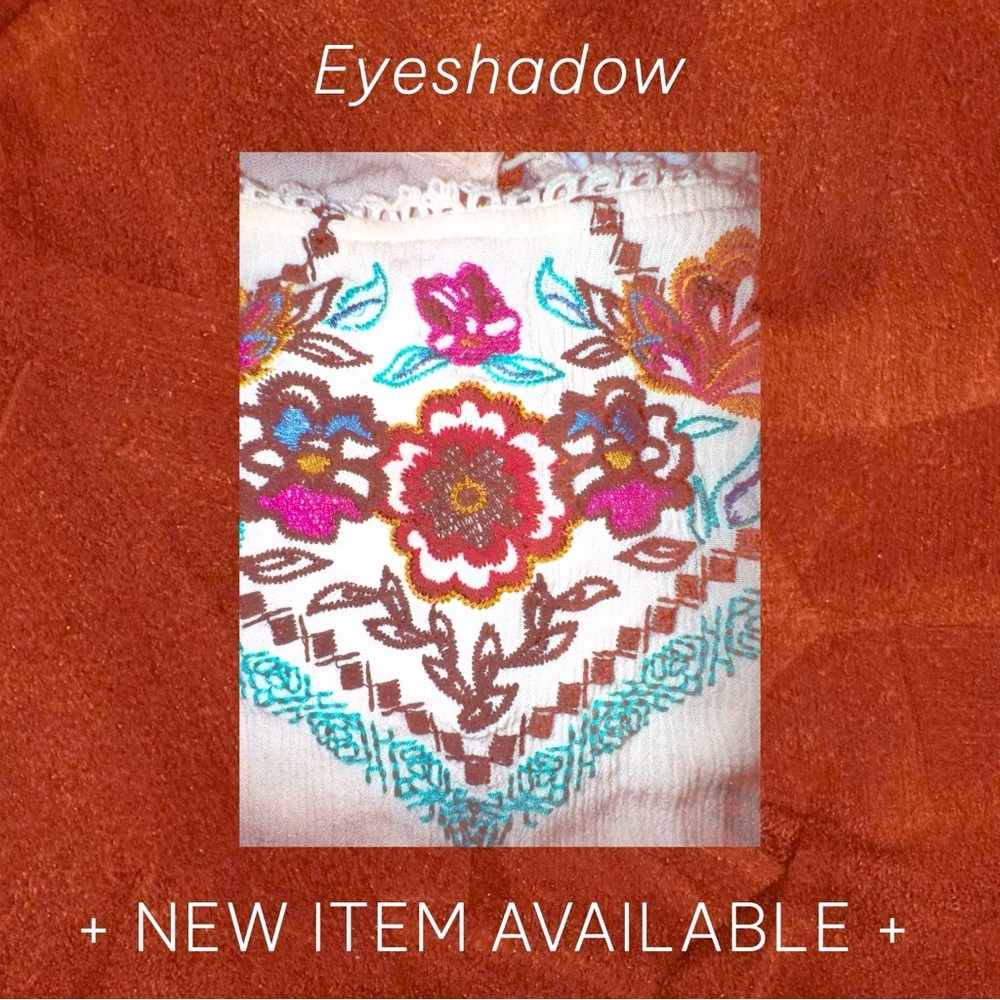 Eyeshadow Off White Sleeveless High Neck Boho Top, Embroidery Size Small